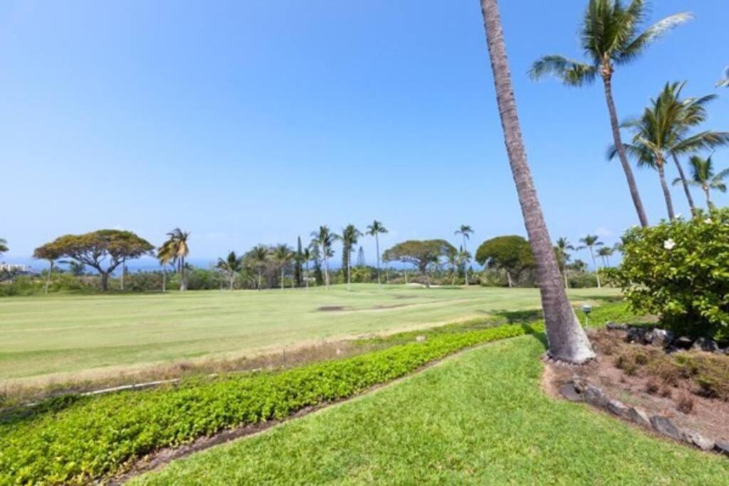 Beautiful 2/2 Condo In Kailua Kona. Ocean View! Bagian luar foto