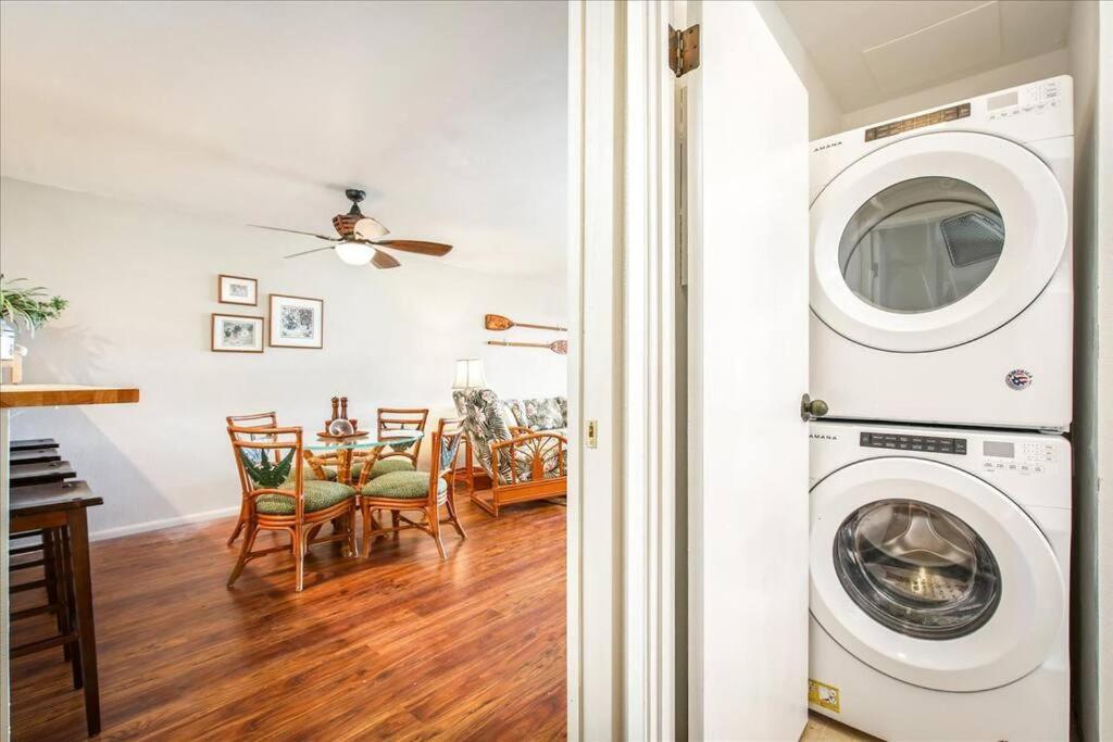Beautiful 2/2 Condo In Kailua Kona. Ocean View! Bagian luar foto