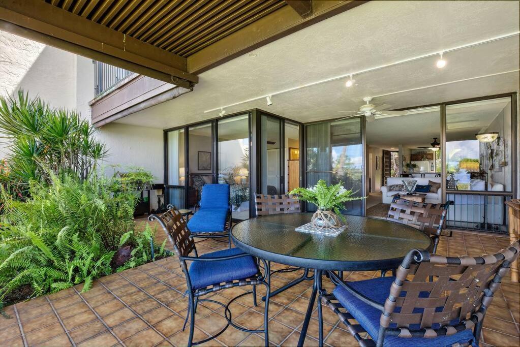 Beautiful 2/2 Condo In Kailua Kona. Ocean View! Bagian luar foto