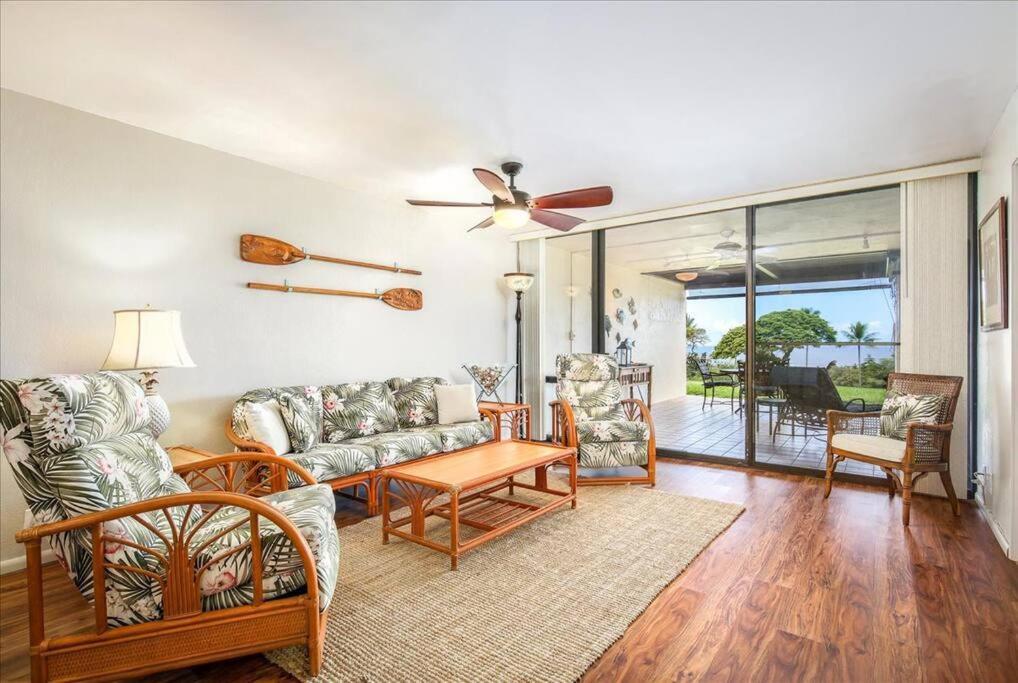 Beautiful 2/2 Condo In Kailua Kona. Ocean View! Bagian luar foto